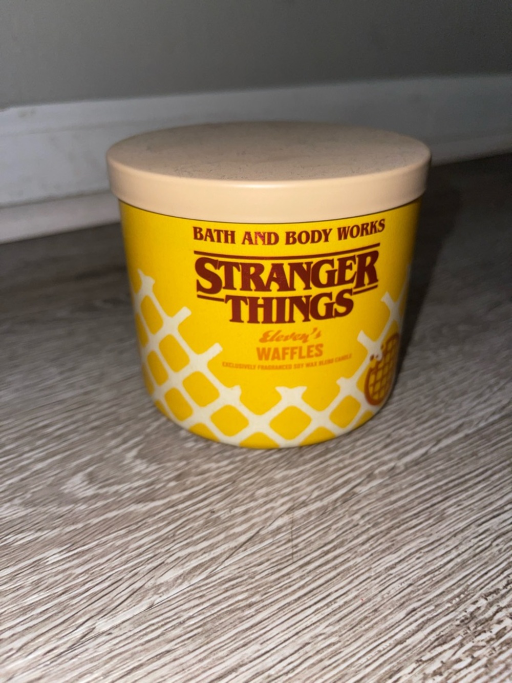 New Bath & Body Works Stranger Things candle elevens waffles 14.5 oz